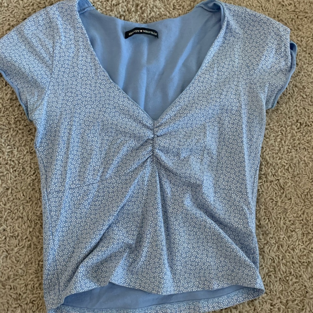 Cute crop from brandy Melville.